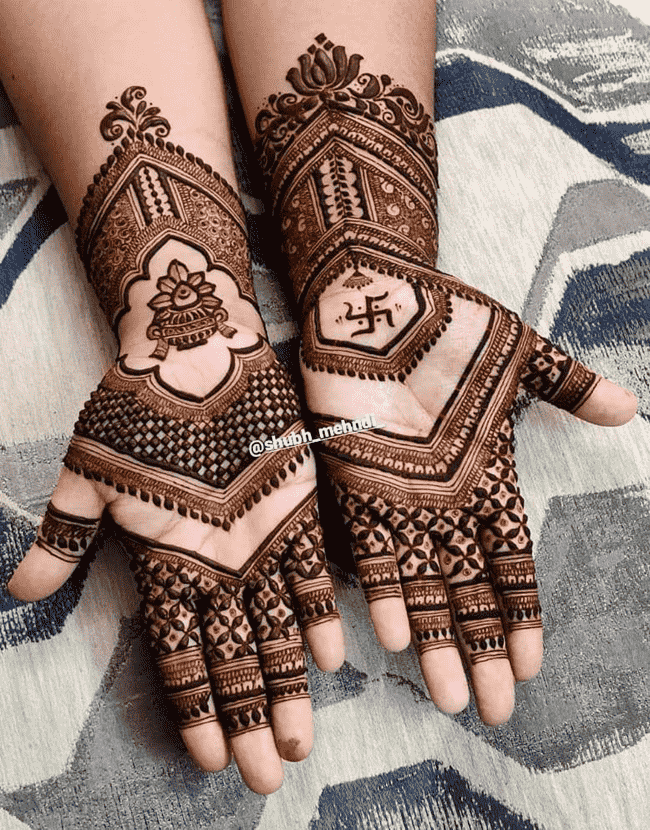 Slightly Gujranwala Henna Design