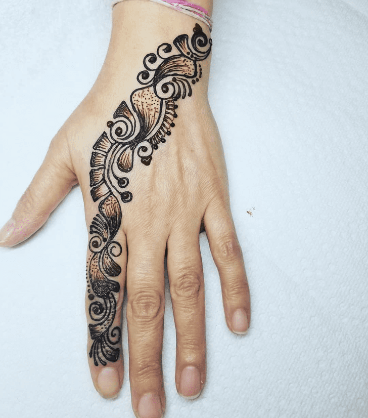 Bewitching Gulf Henna Design