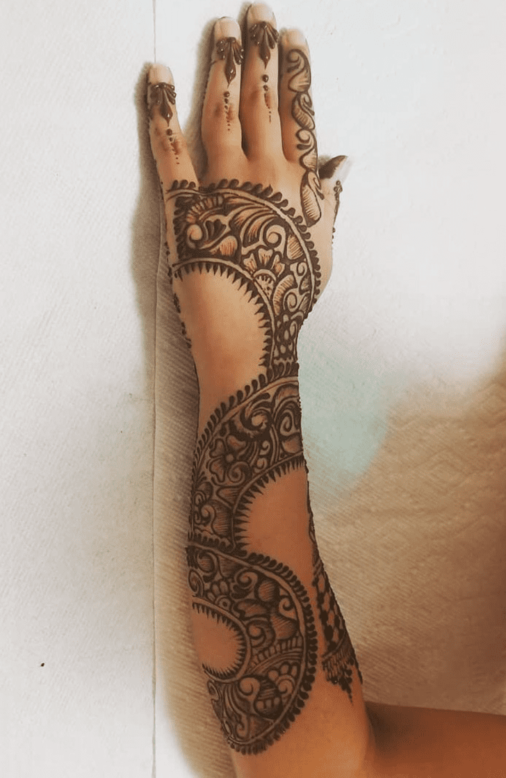 Captivating Gulf Henna Design