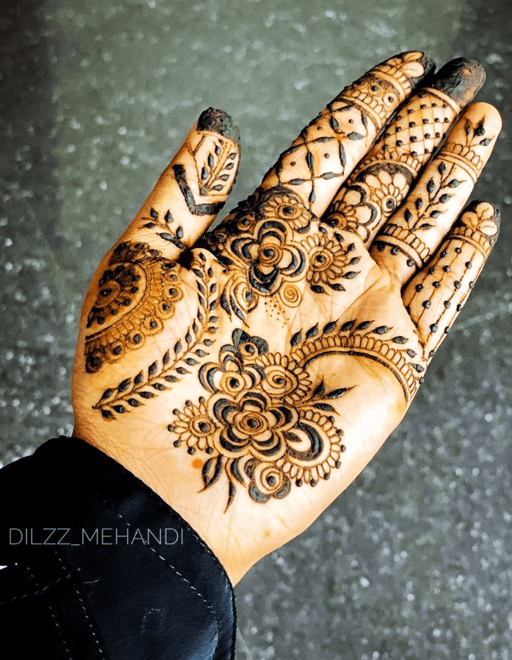 Captivating Gulmarg Henna Design