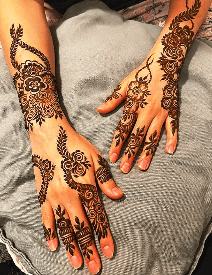 Fine Gulmarg Henna Design