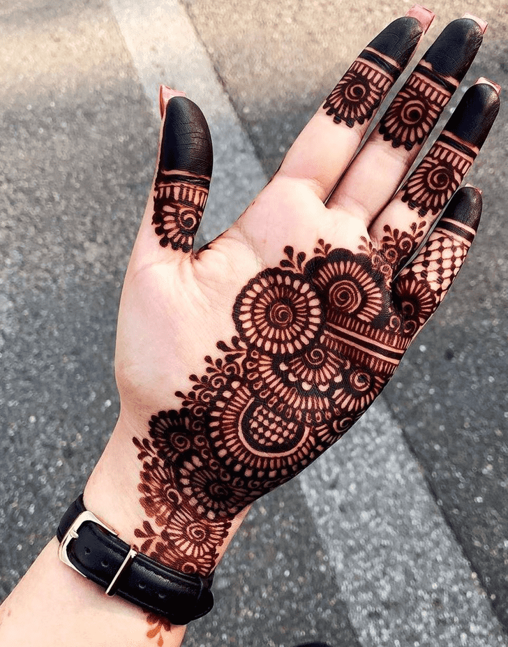 Inviting Gulmarg Henna Design
