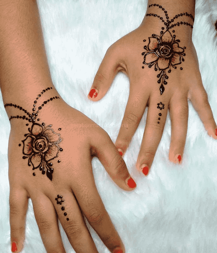 Inviting Gurugram Henna Design