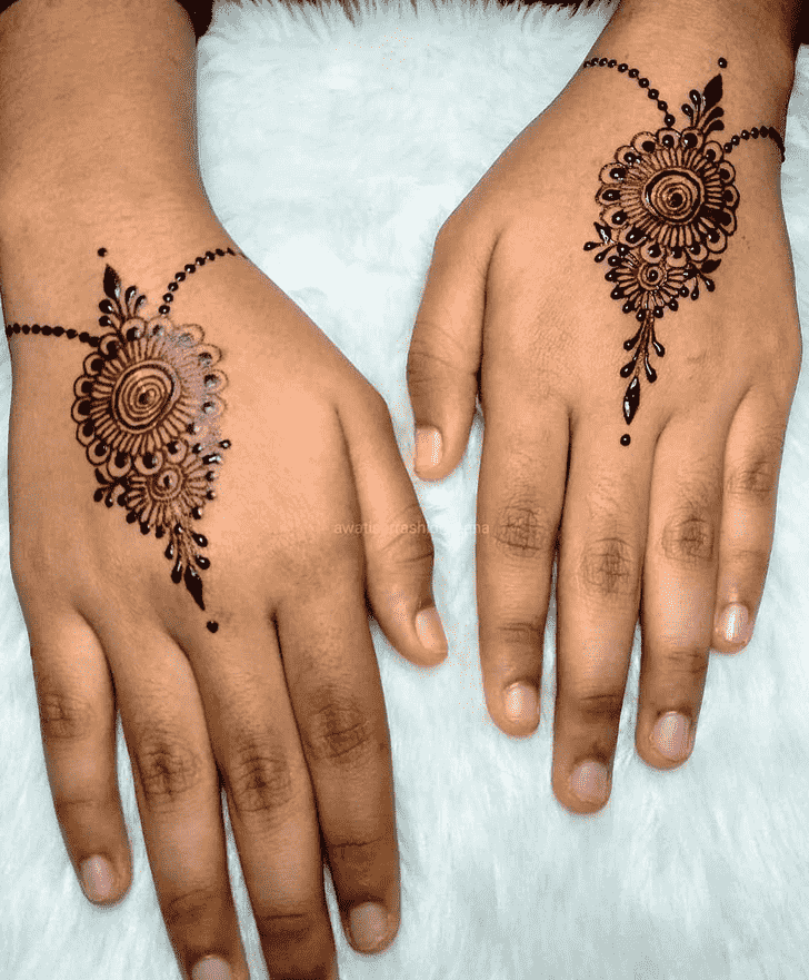 Magnetic Gurugram Henna Design