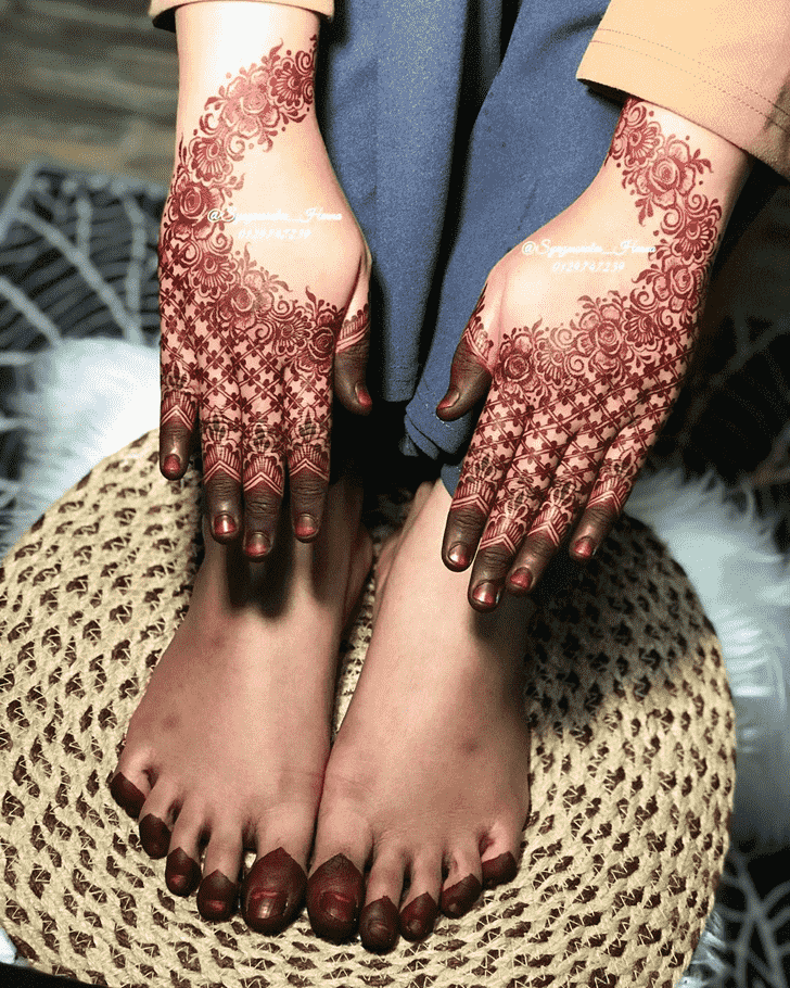 Shapely Gurugram Henna Design