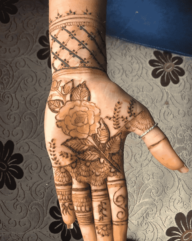 Appealing Hand Henna Design