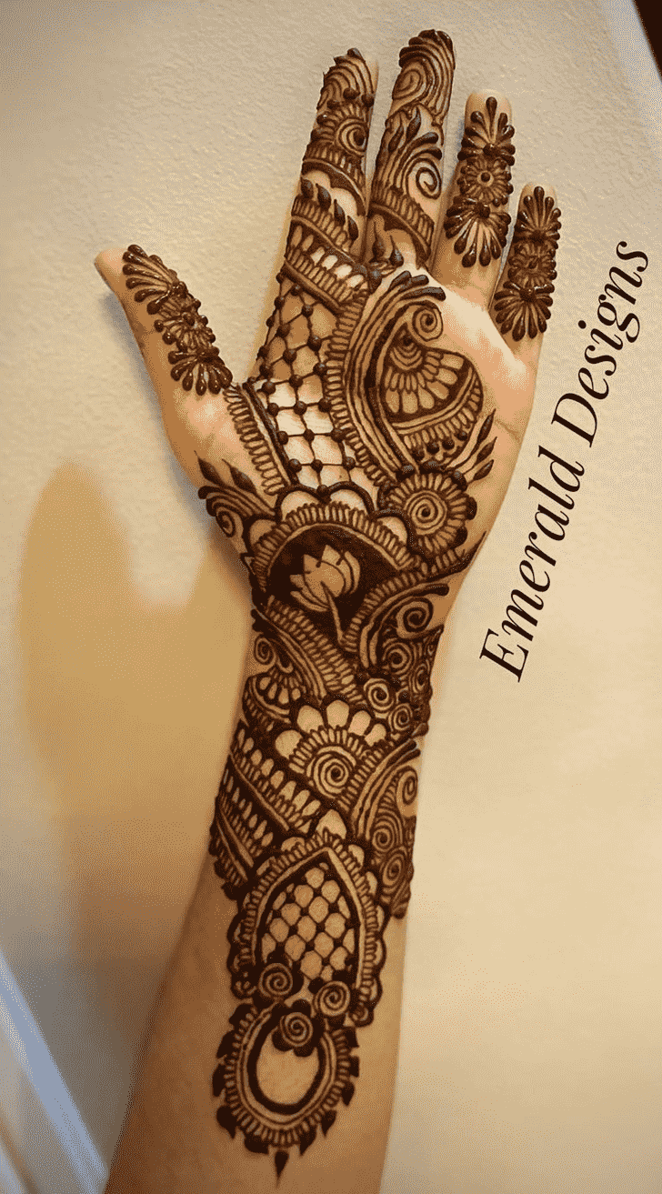 Charming Hand Henna Design