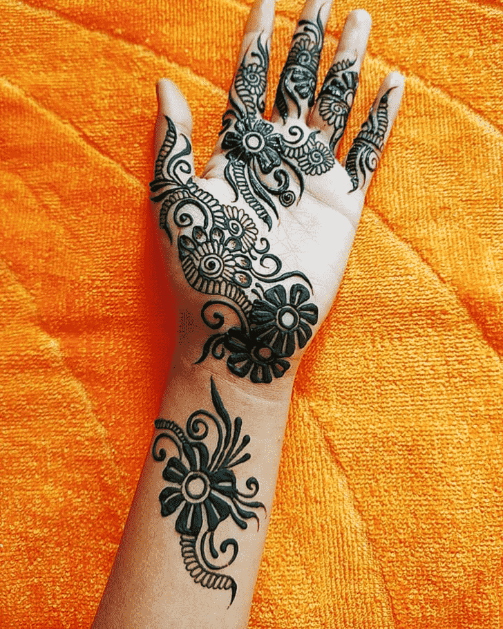 Fair Hand Henna Design