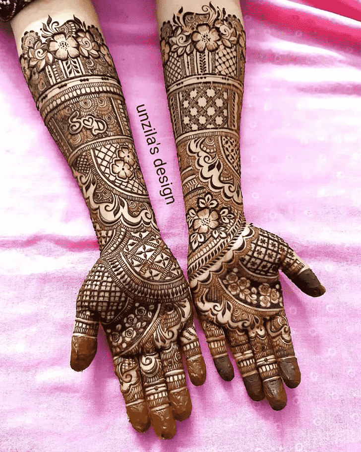Gorgeous Hand Henna Design