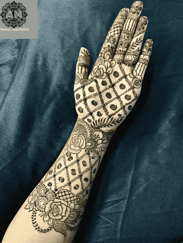 Marvelous Hand Henna Design