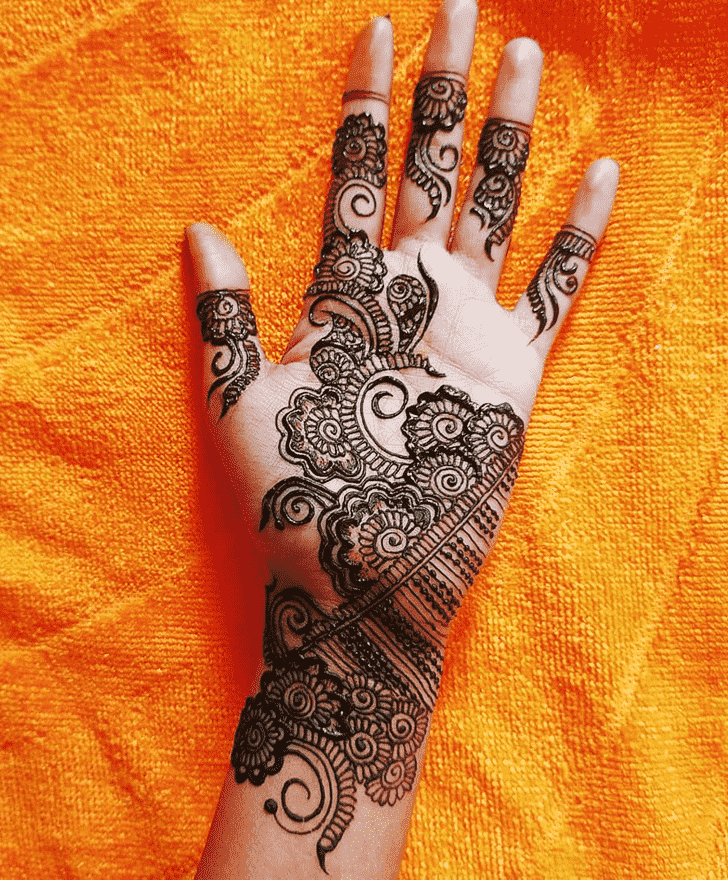 Nice Hand Henna Design