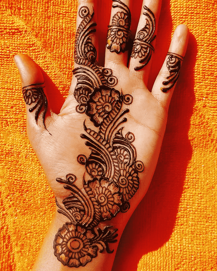 Slightly Hand Henna Design