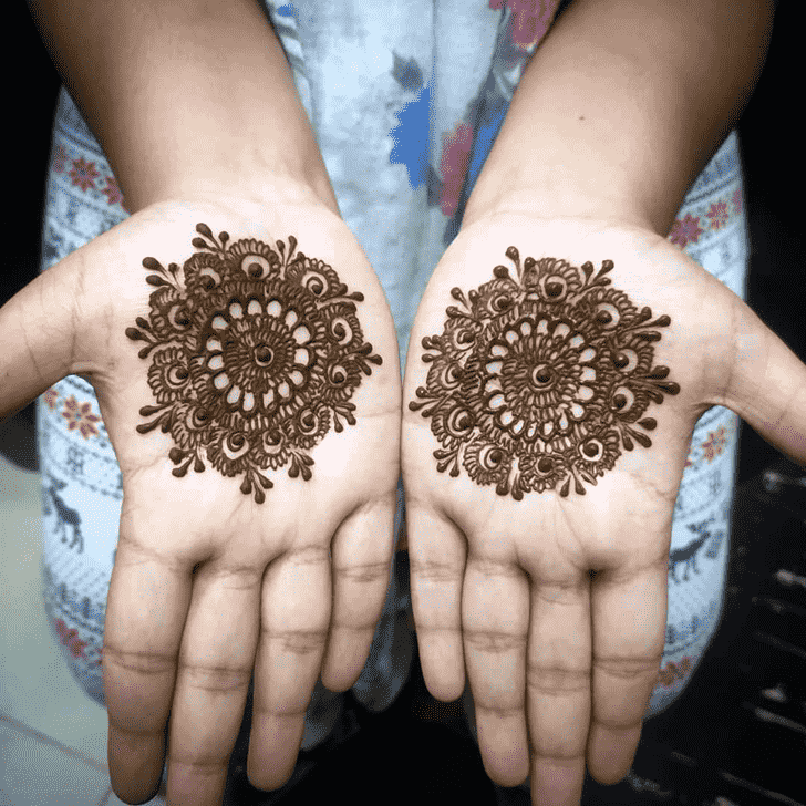 Fetching Hariyali Teej Henna Design