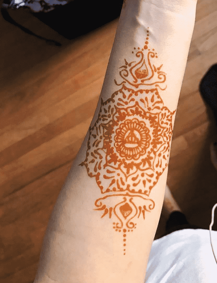 Dazzling Harry Potter Henna Design