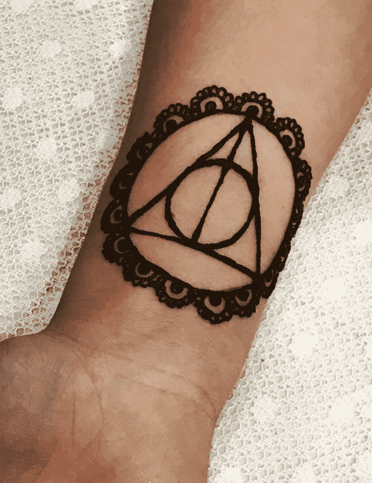 Fine Harry Potter Henna Design