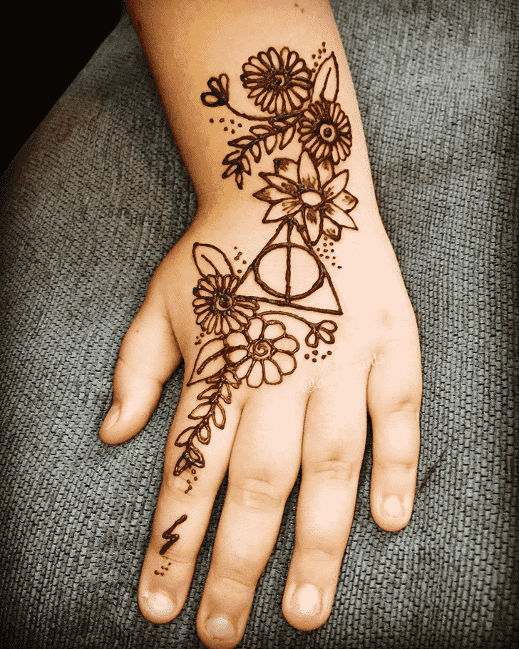 Splendid Harry Potter Henna Design