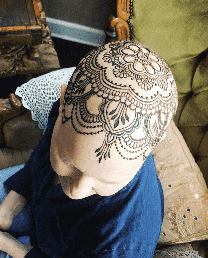 Captivating Head Henna design
