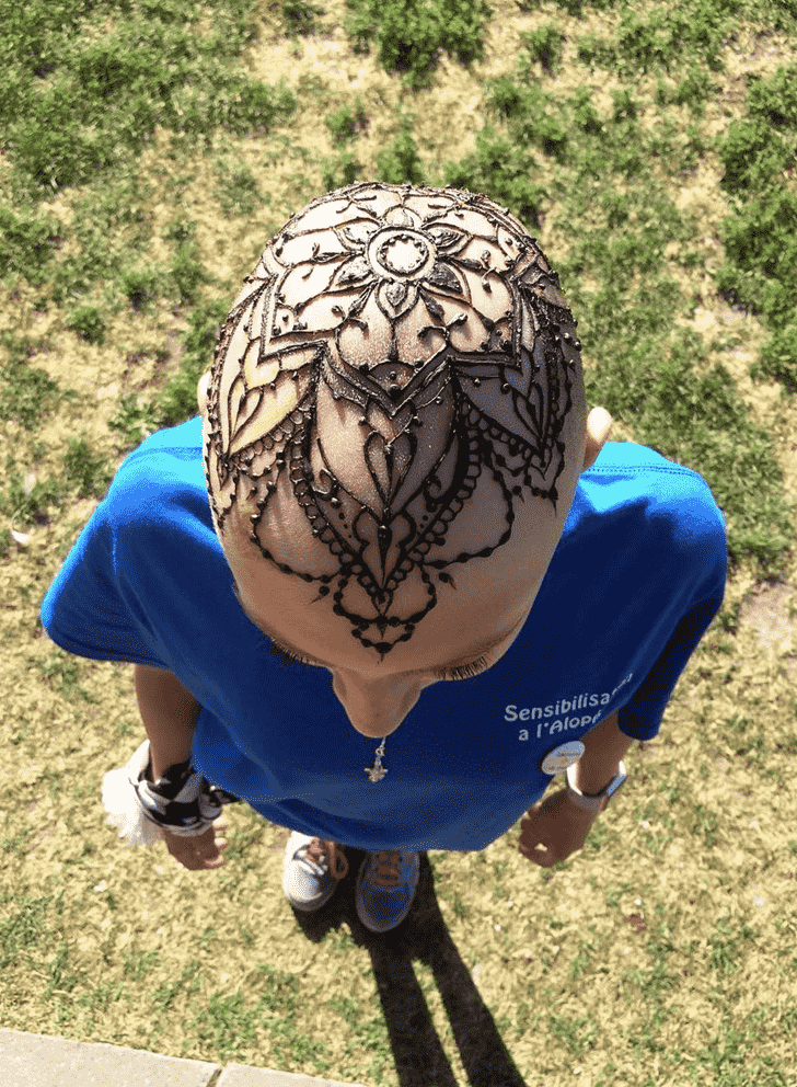 Grand Head Henna design