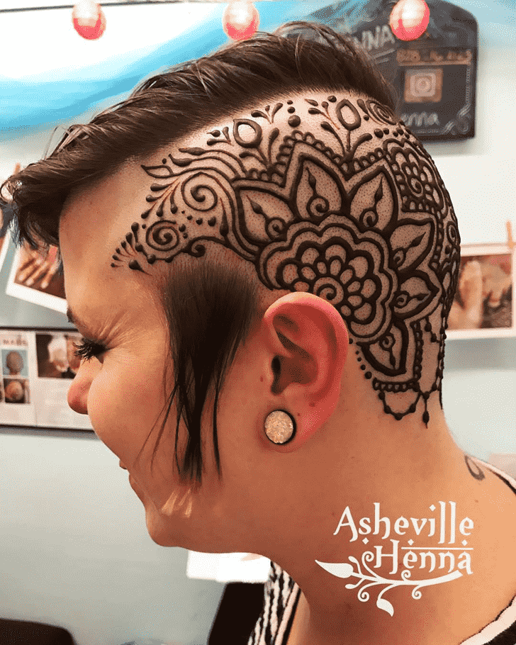 Mesmeric Head Henna design