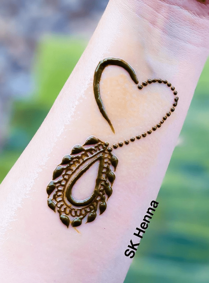 Ravishing heart Henna Design on Wrist