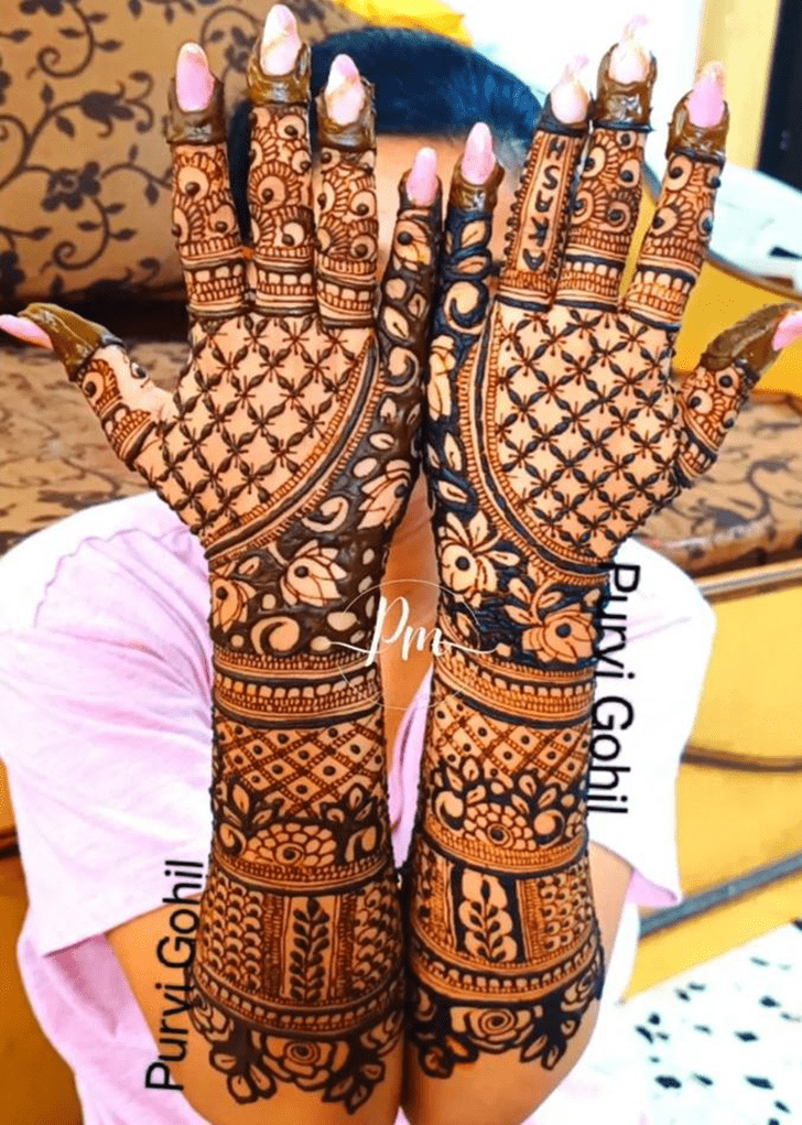 Awesome Heavy Henna Design