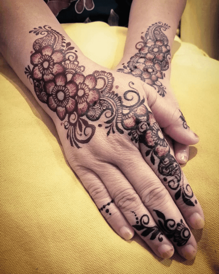 Stunning Henna Design