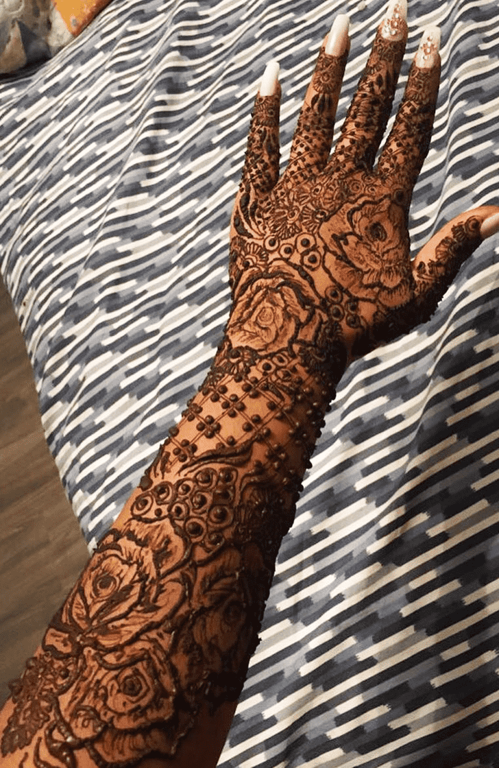 Dazzling Henna Modern Bride Henna Design