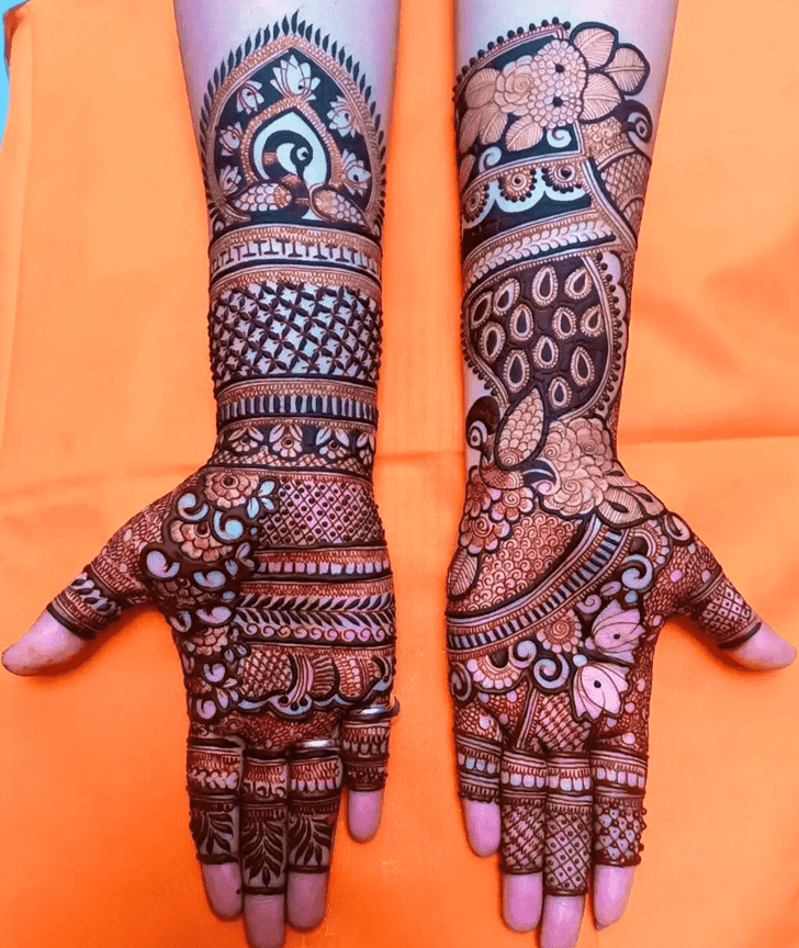 Enticing Henna Modern Bride Henna Design