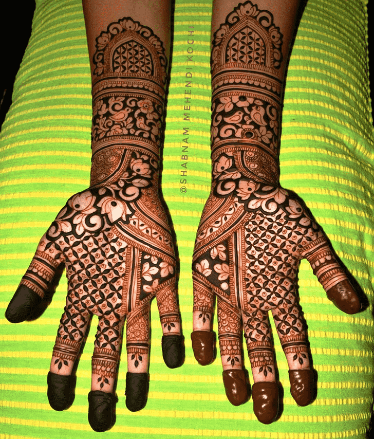 Classy Holi Henna Design