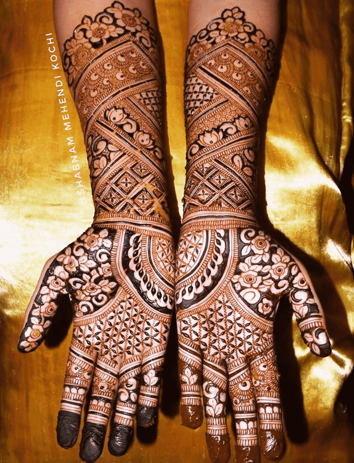 Delicate Holi Henna Design