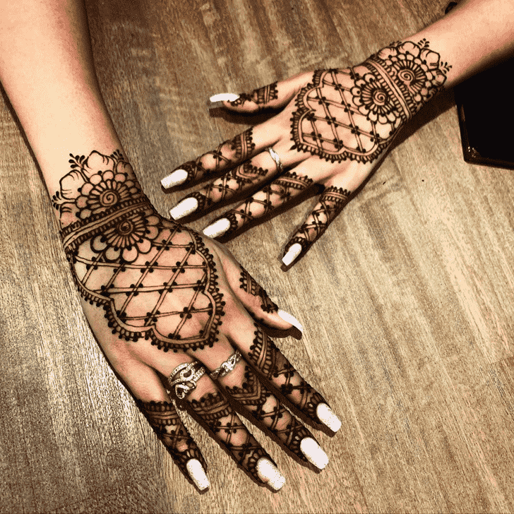 Magnificent Hollywood Henna Design