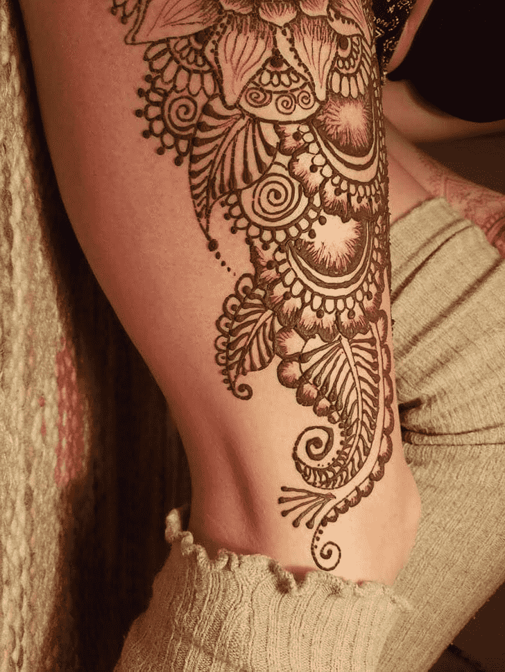 Awesome Hot Henna Design