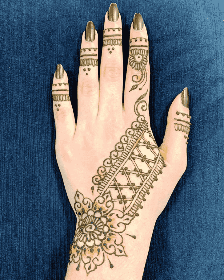 Pleasing Hyderabad Henna Design