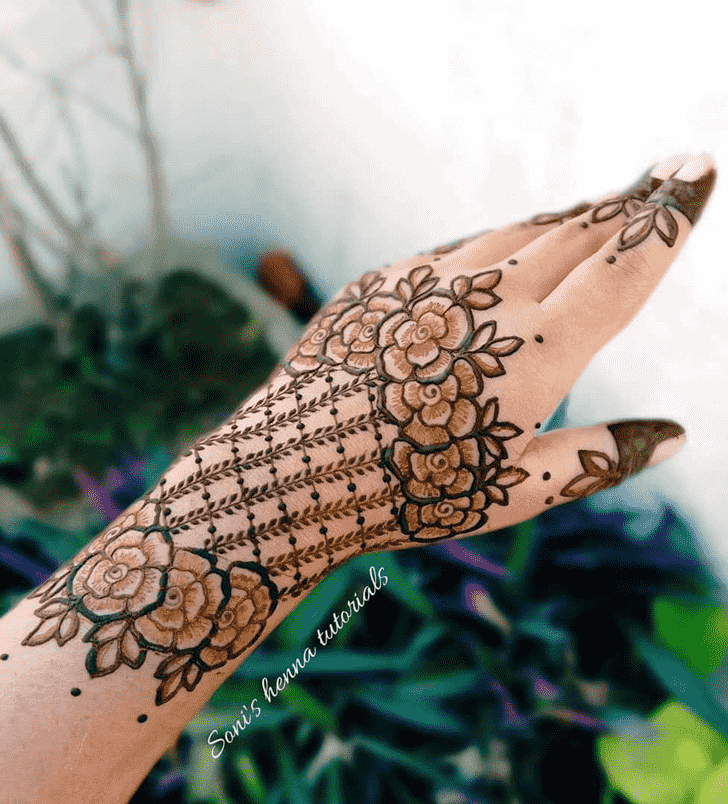 Pretty Illinois Henna Design