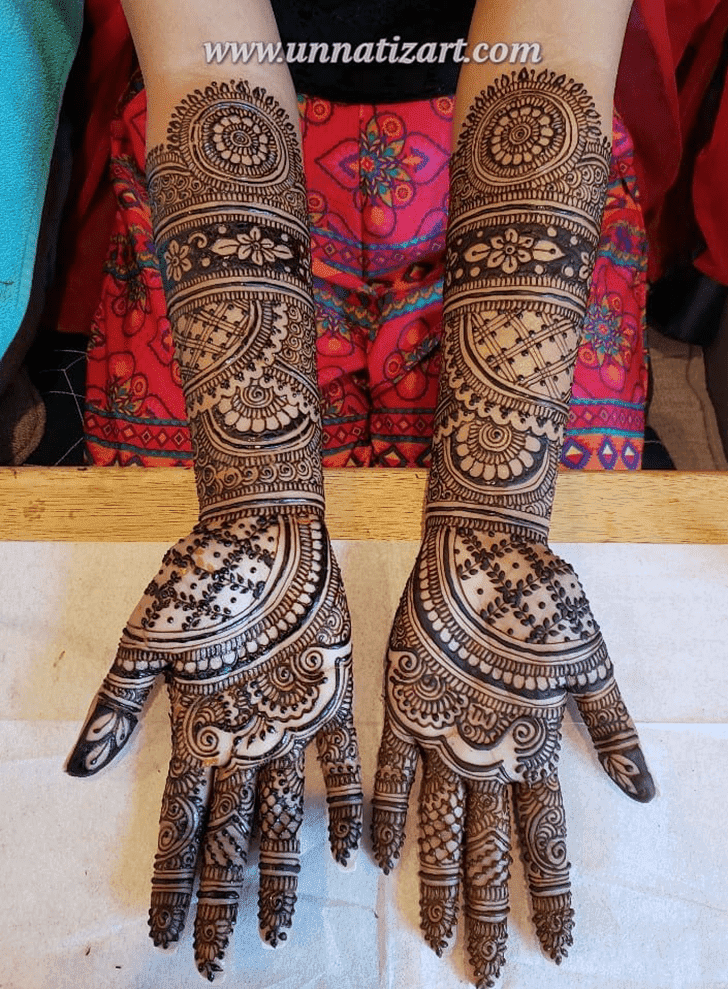 Mesmeric Independence Day Henna Design