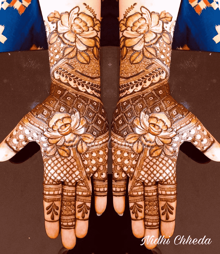 Marvelous Indo Western Henna Design