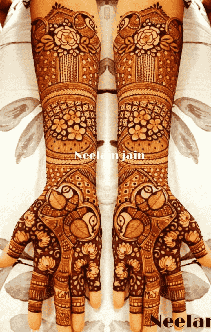 Pleasing Indo Western Henna Design
