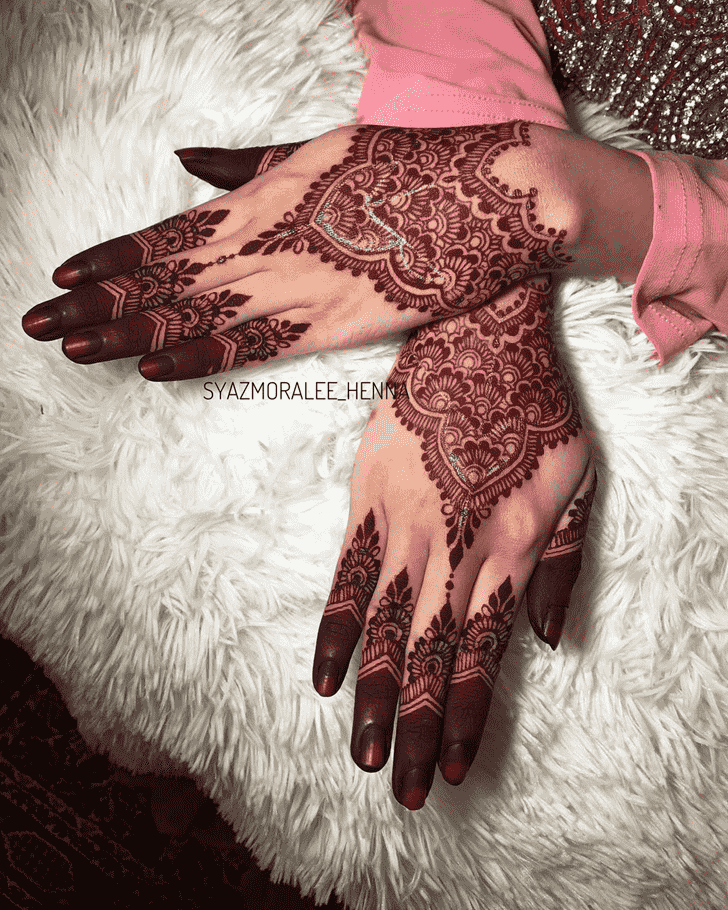 Comely Indore Henna Design
