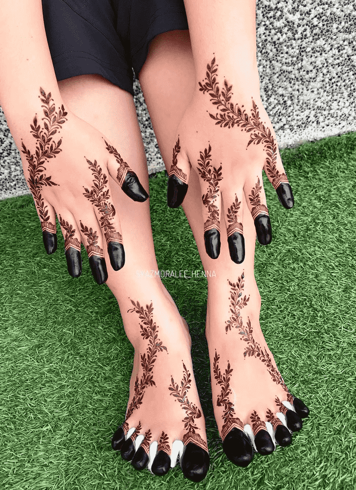 Delicate Indore Henna Design
