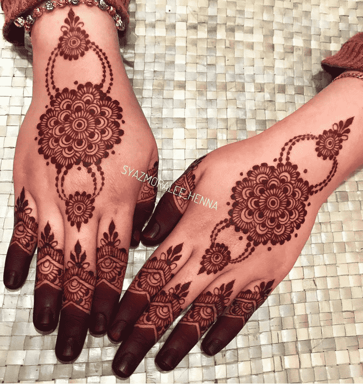 Nice Indore Henna Design