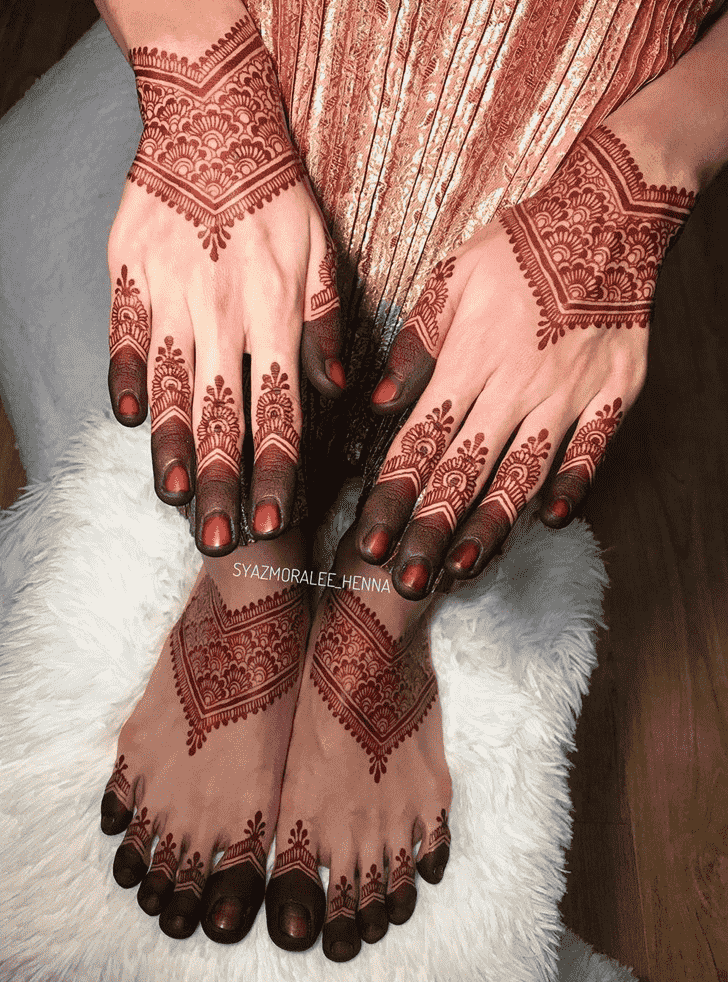 Pretty Indore Henna Design