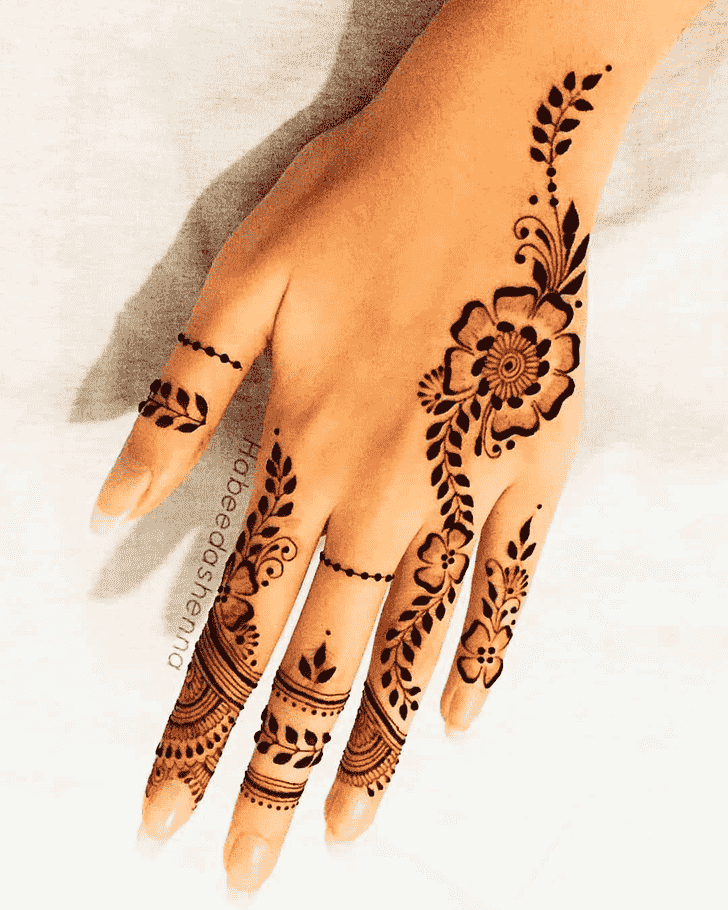 Exquisite Ireland Henna Design