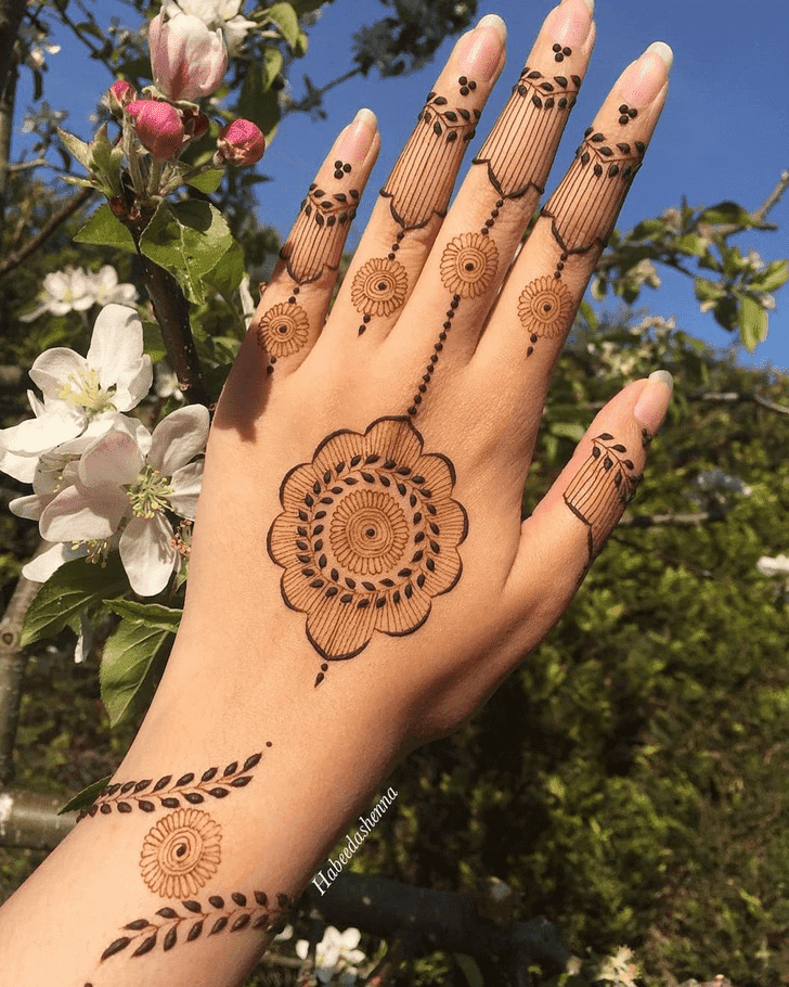Refined Israel Henna Design