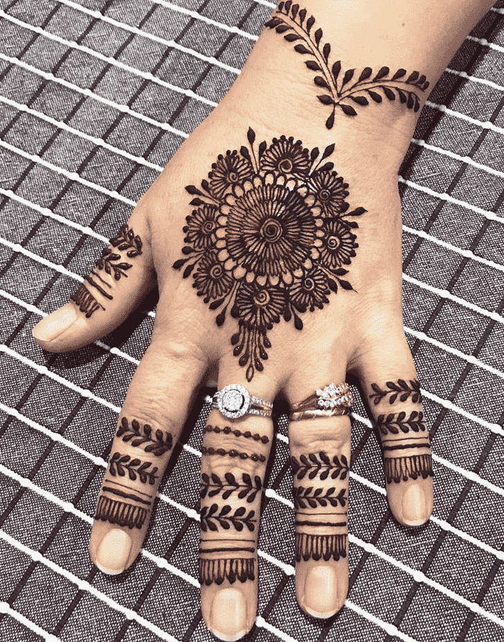 Good Looking Jaipur Henna Design