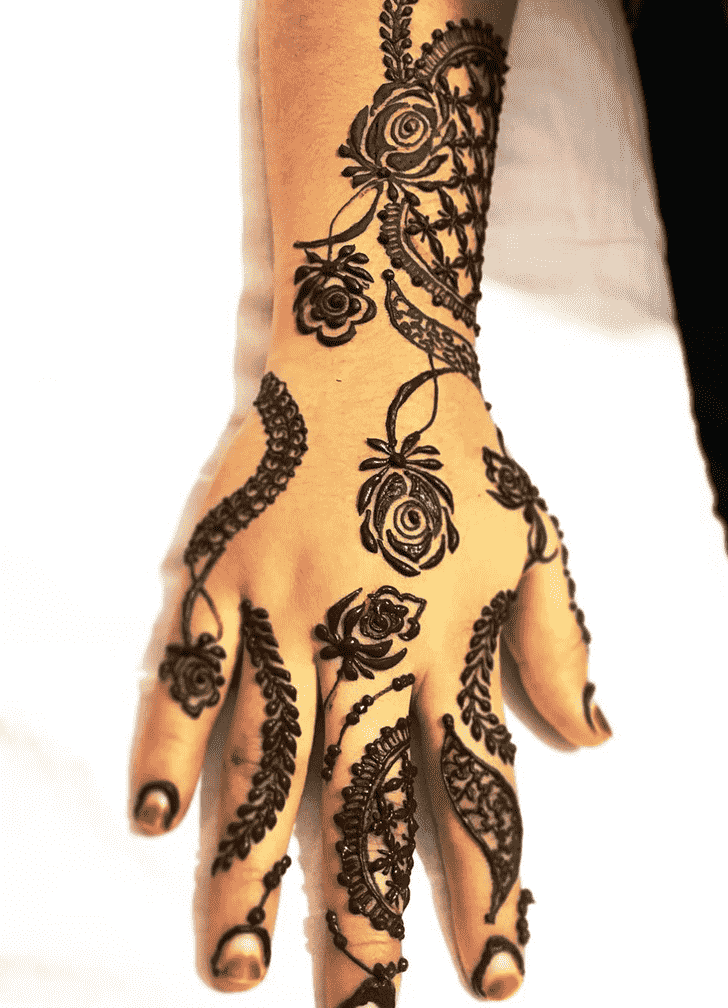 Enticing Jalalabad Henna Design