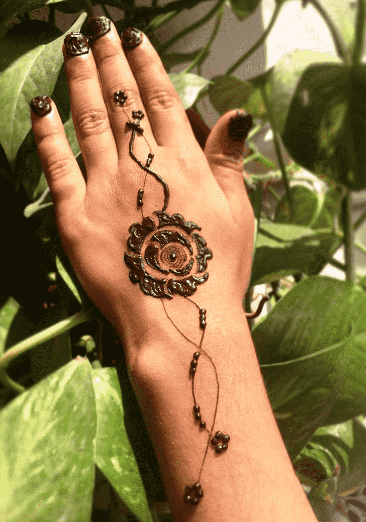 Exquisite Jalalabad Henna Design