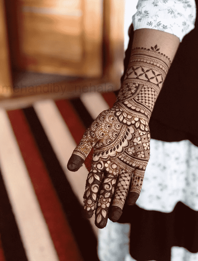 Alluring Janakpur Henna Design