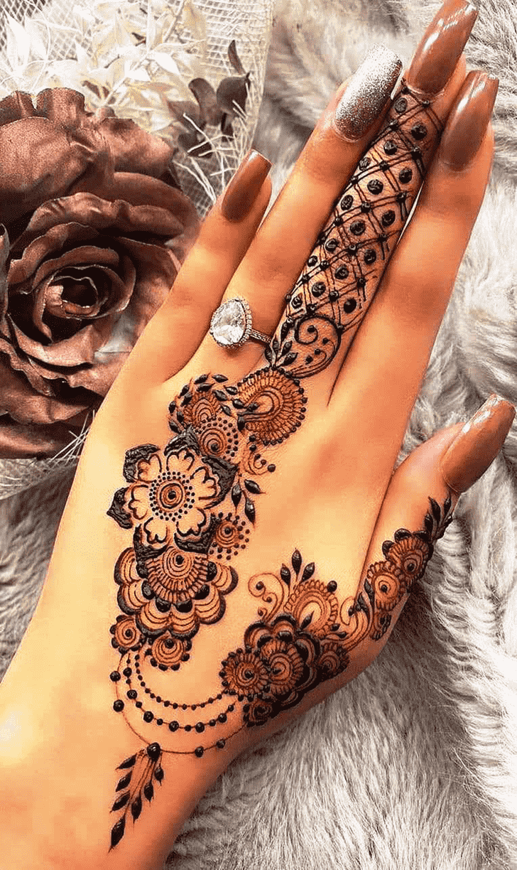 Alluring Jewellery Henna Design