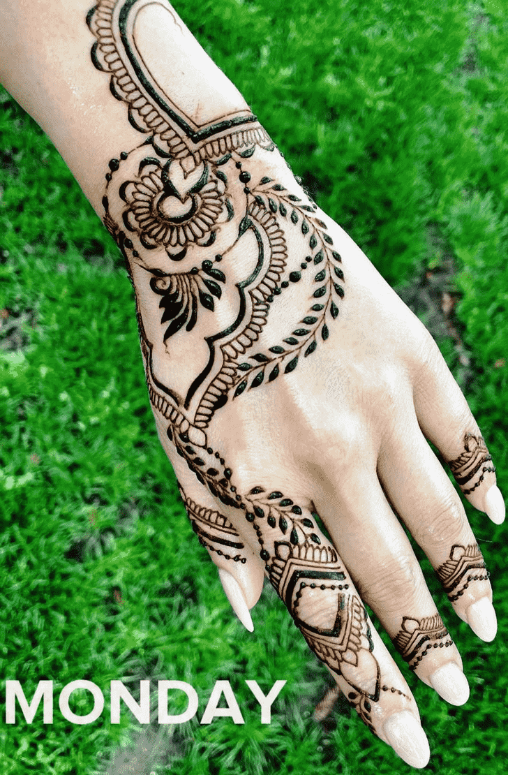 Gorgeous Jewellery Henna Design