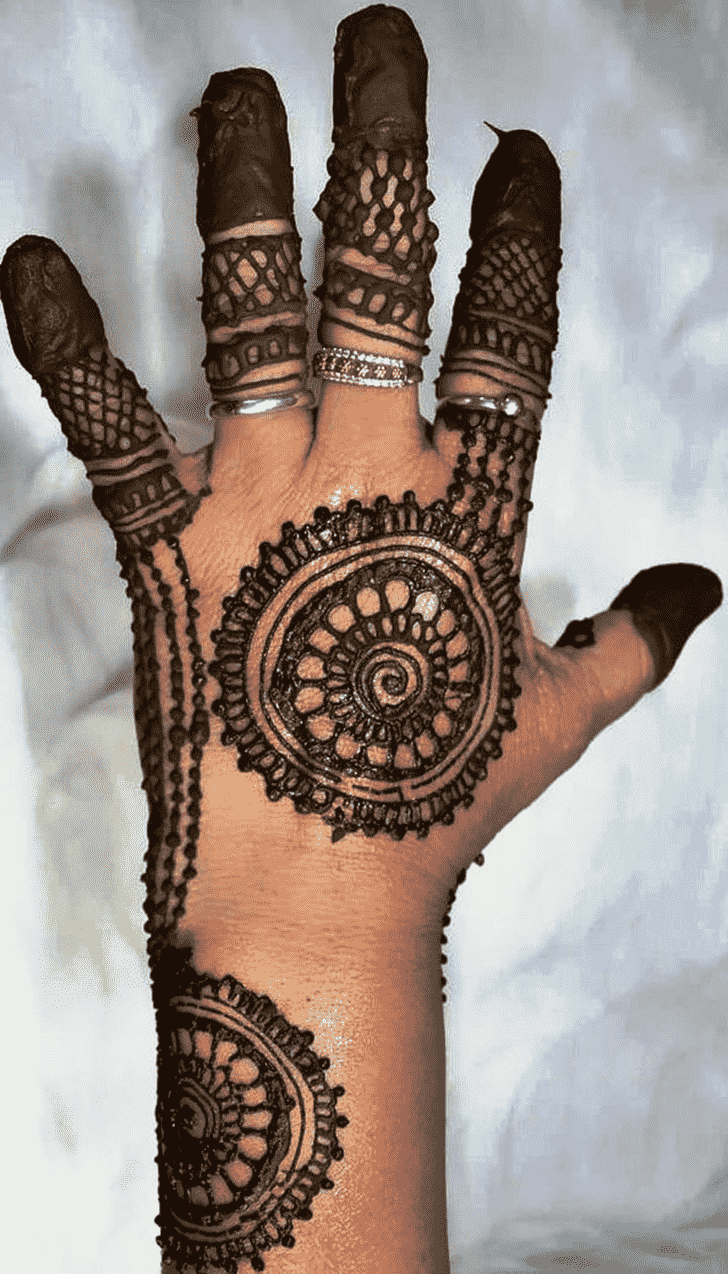 Mesmeric Jewellery Henna Design